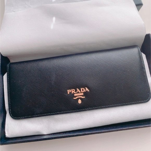PRADA Saffiano Leather Wallet